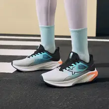 Xtep ランニングシューズ【レザーアッパー・メンズ・快適な履き心地】