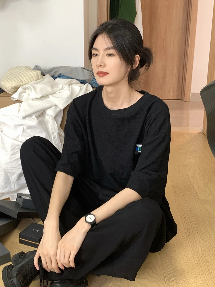 ママコーデのゆるさを実現するカラフルワッフルTシャツの選び方｜完全ガイド