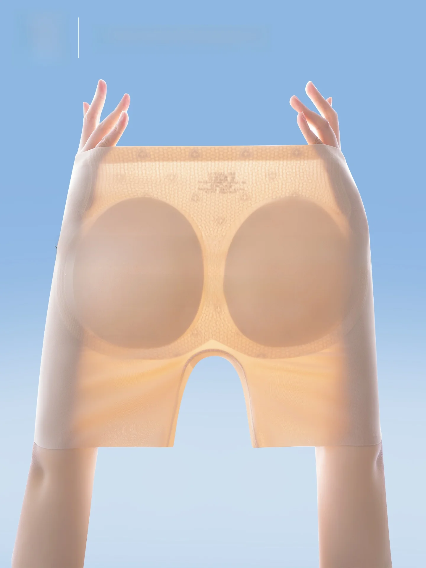 補正ショーツを選ぶべきタイミングは？自然なヒップアップを実現する秘訣とは？