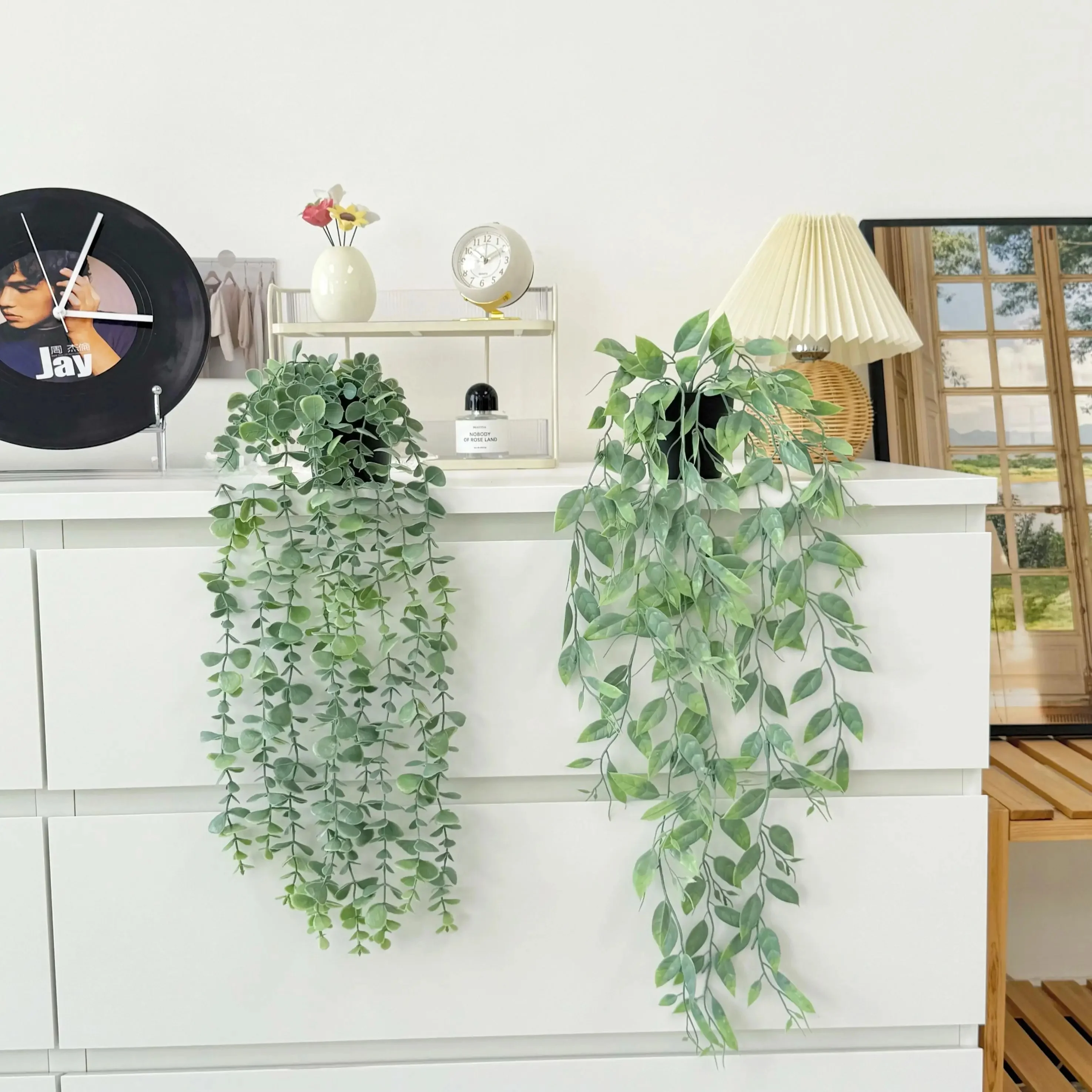 あつ森 つる どうじゅう：フェイクつる植物の吊りバスケットの実用性と使い方