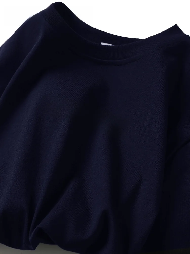 メンズ半袖Tシャツをどう選ぶ？コットン100％のクルーネックが通気性と着心地を革命的に変える理由