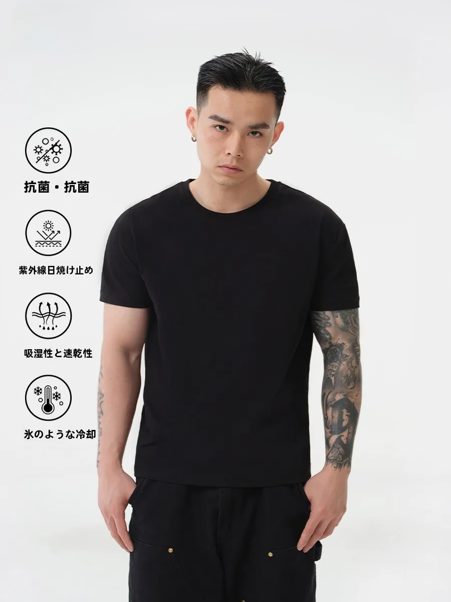 黄ばみや毛玉が気になるTシャツにどう対処する？涼感抗菌の半袖Tシャツが解決するリアルな使い方