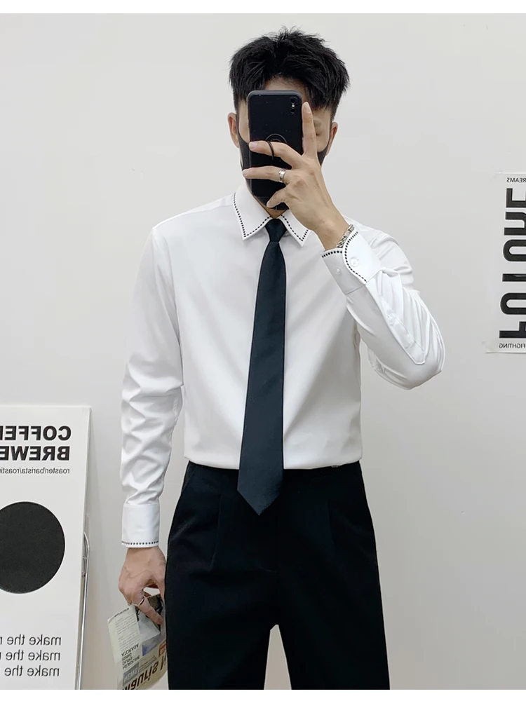 セミフォーマル 大学生 男 どんな服装がおすすめ？黒スーツ 黒シャツに代わる、シンプルで実用的な選択とは？