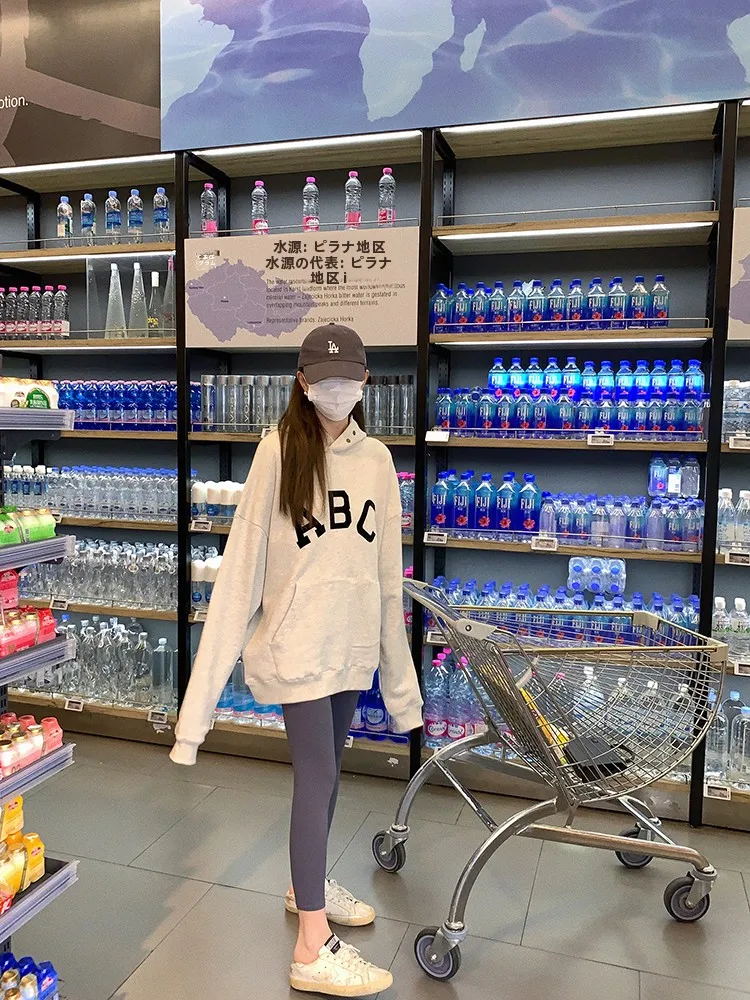 北海道の秋に着るパーカーは、どう選ぶ？