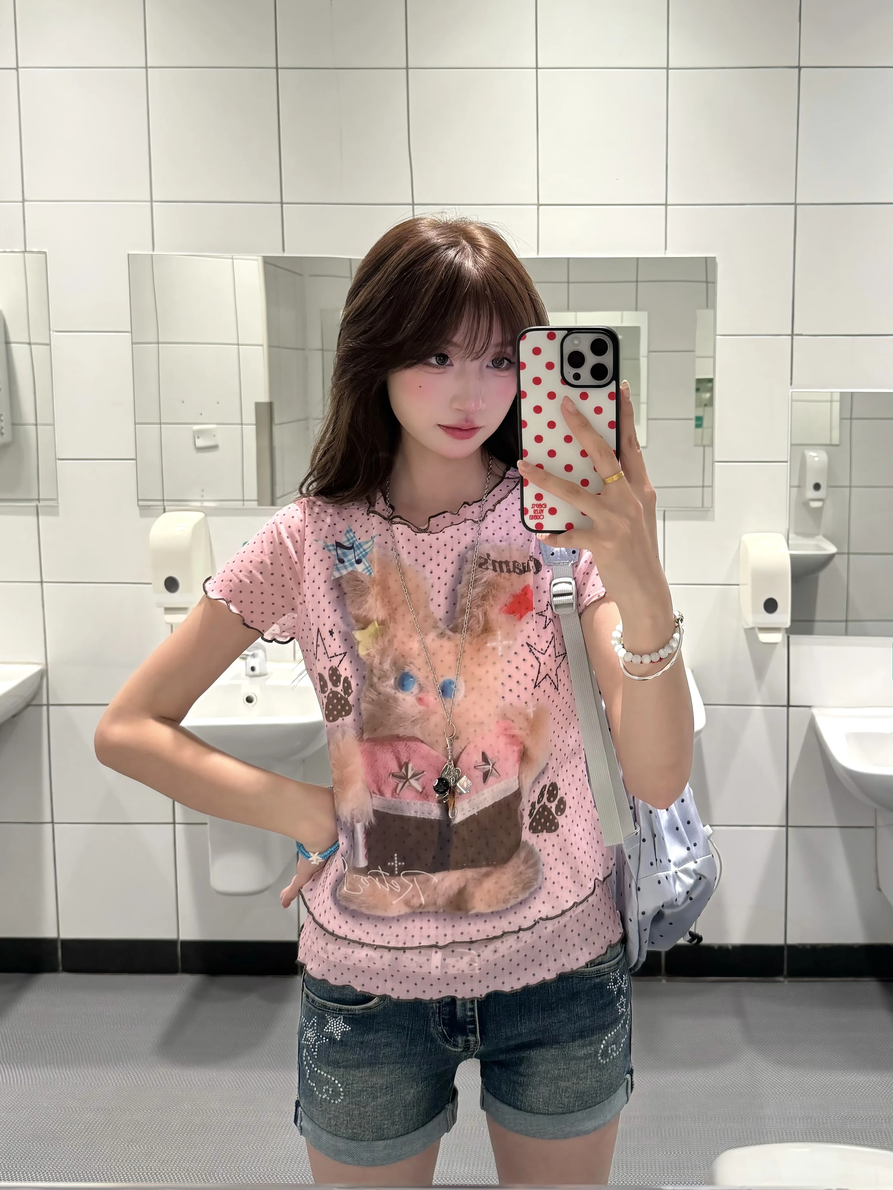 レトロかわいいTシャツを選ぶときに迷うなら、この1点が鍵になる！