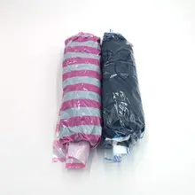 手巻き真空圧縮袋【衣類収納用・穴あけ不要・小サイズ】