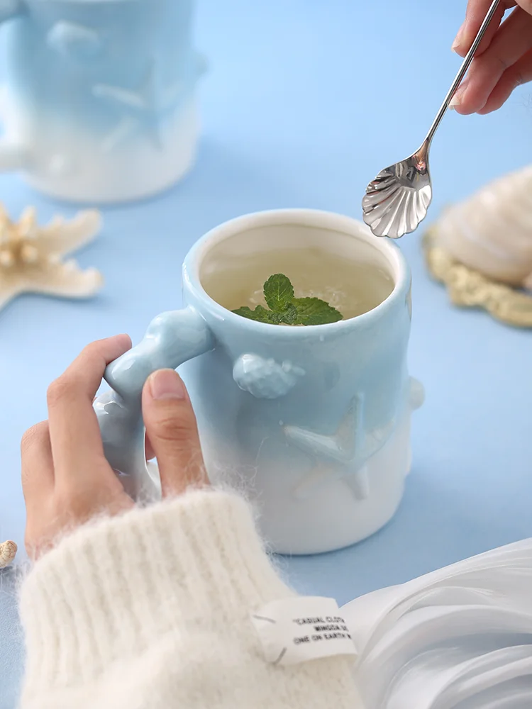 限定マグカップで心を癒すには？一杯一杯の海螺が持つ、日常の小さな幸せとは