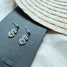 シンプルなデザイン！銀色の金元符号イヤリング【個性派・女性用】