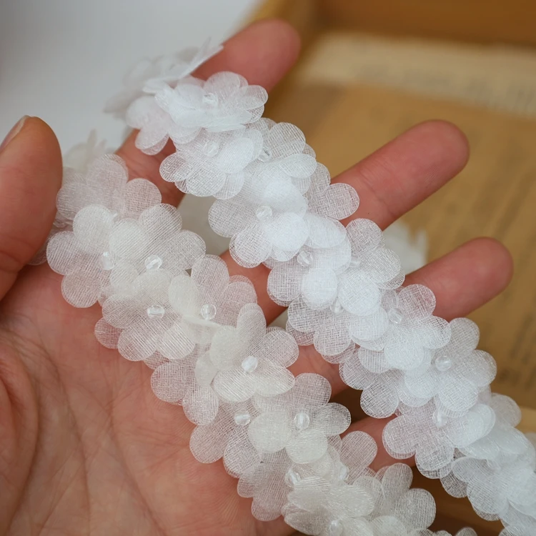 幅広の水晶ビーズ立体花モチーフ：手作りオーナメントの初心者向け実用素材