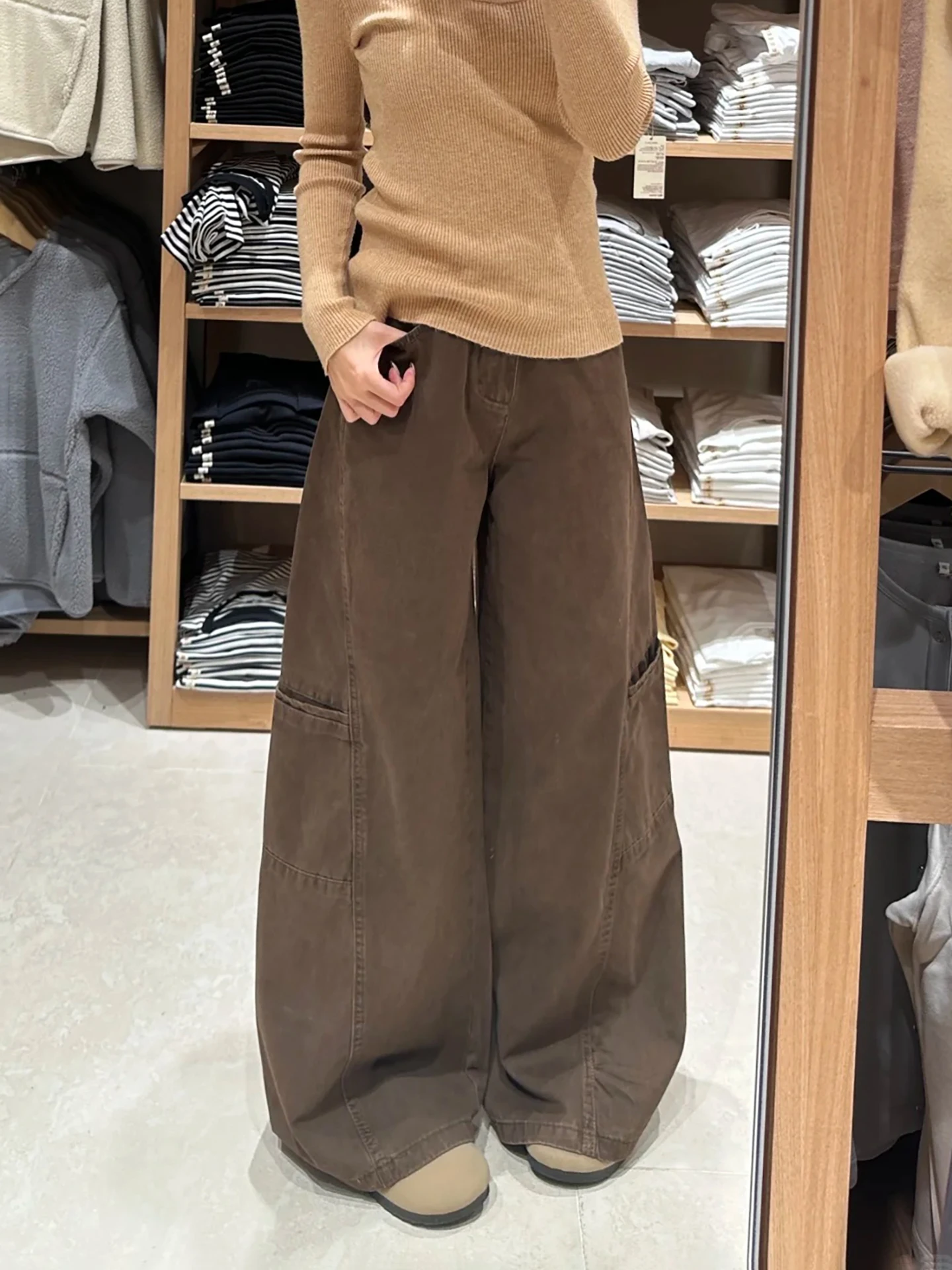 黒 デニム ワイド パンツは本当に今が旬？2026年春のデニムワイドテイプドパンツ選びの本質とは