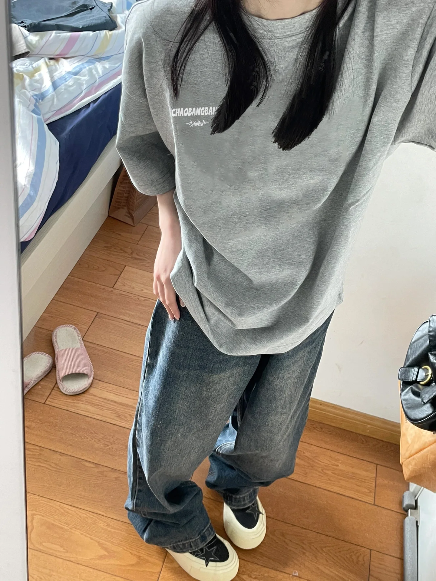 グレー tシャツ ダサい どうして？5選で解明し、本当のファッション性を再発見する