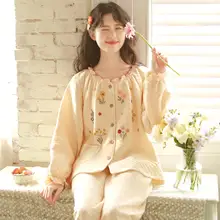 秋冬用のレディース寝間着【加厚保暖・空気層・甘美な刺繍・上下セットアップ対応】