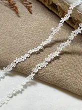 立体花のデザインポリエステルレース装飾用生地【DIY・細い花飾り・服飾用】