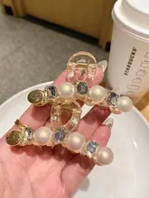 高級感ある水晶パールの中型ヘアクリップ【半束ね・エレガントデザイン】