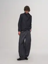デコンストラクトデザインの破れた牛仔パンツ【カジュアルスタイル】