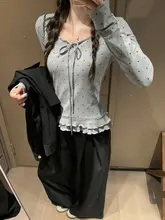 ドット柄フリル付き長袖Tシャツ【リボンデザイン・コットン・丸首】