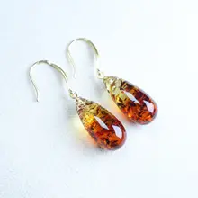 天然琥珀花の立体水滴形イヤーフックイヤリング【S925銀製・シンプルデザイン・女性用】
