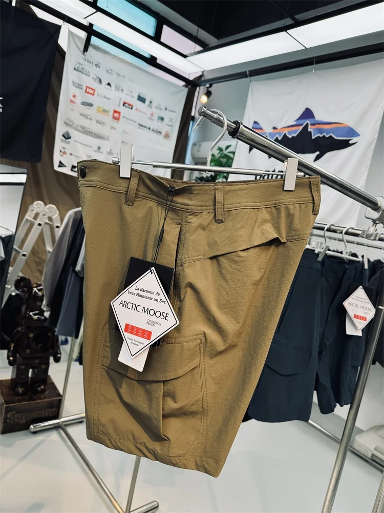 カーゴパンツ メンズ コーデ 完全ガイド｜通勤・雨の日対応の実用性を徹底解説