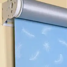 手動ロールカーテン【遮光・防水・穴あけ不要・オフィス用・浴室用】