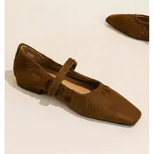 法式デザインのひだ付きマリージェーンフラットシューズ【粗めのヒール・浅めの口】（セットアップ対応）