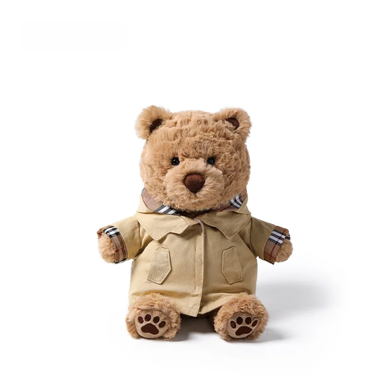 イギリス風トレンチコートのライオンベアぬいぐるみ：cozy bear と plush bear の違いを解説