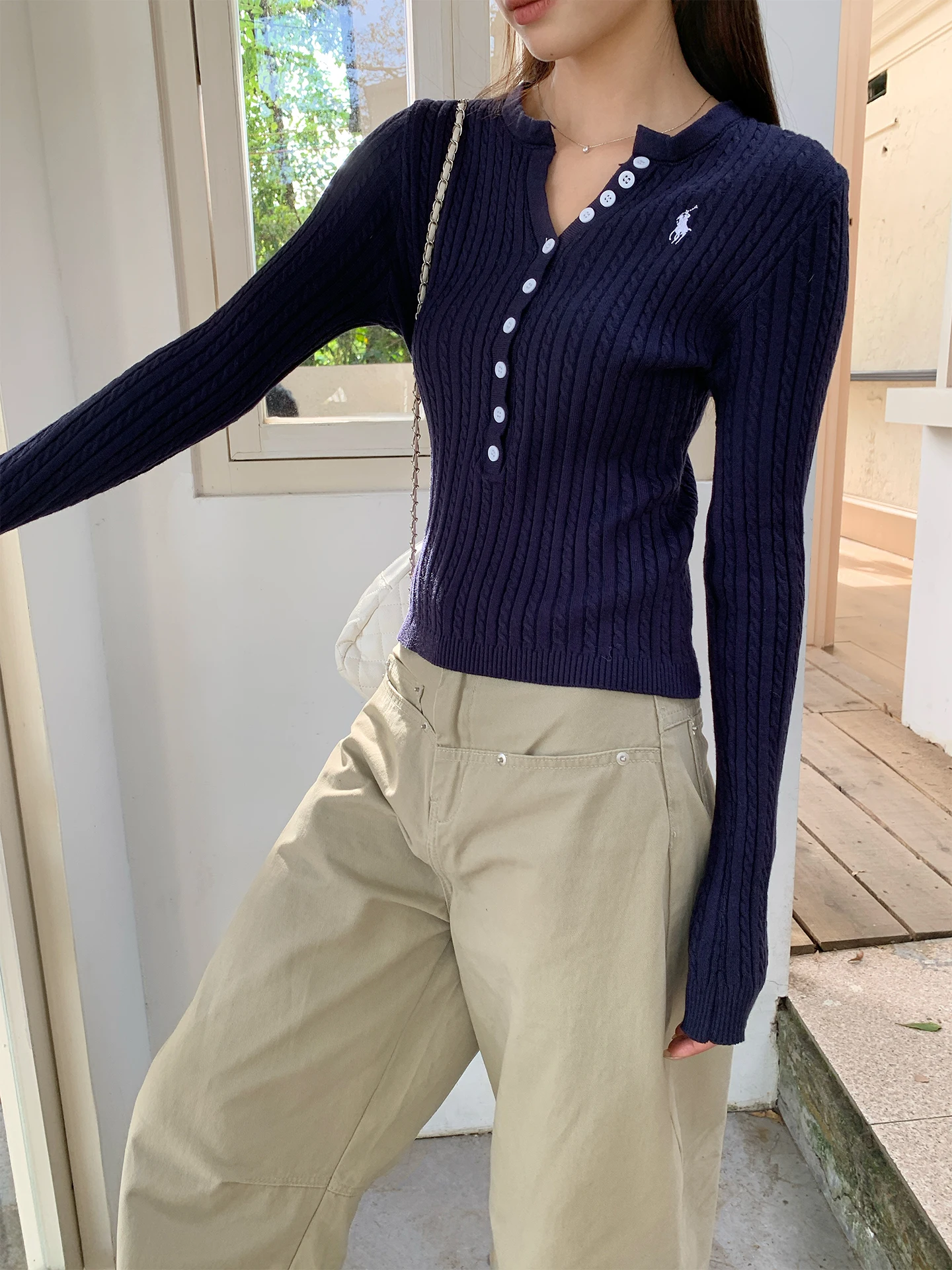 身長170cmの女性が長め丈カーゴパンツを選ぶとき、どうすれば失敗しない？