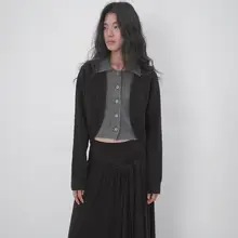 黒のニットカーディガン【レイヤード風・体型カバー・秋用】（セットアップ対応）