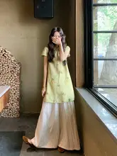 黄色のレトロなボタン付き新中式スタイルの女性用夏服【気品溢れるデザイン ・ワイドパンツ・セットアップ対応】