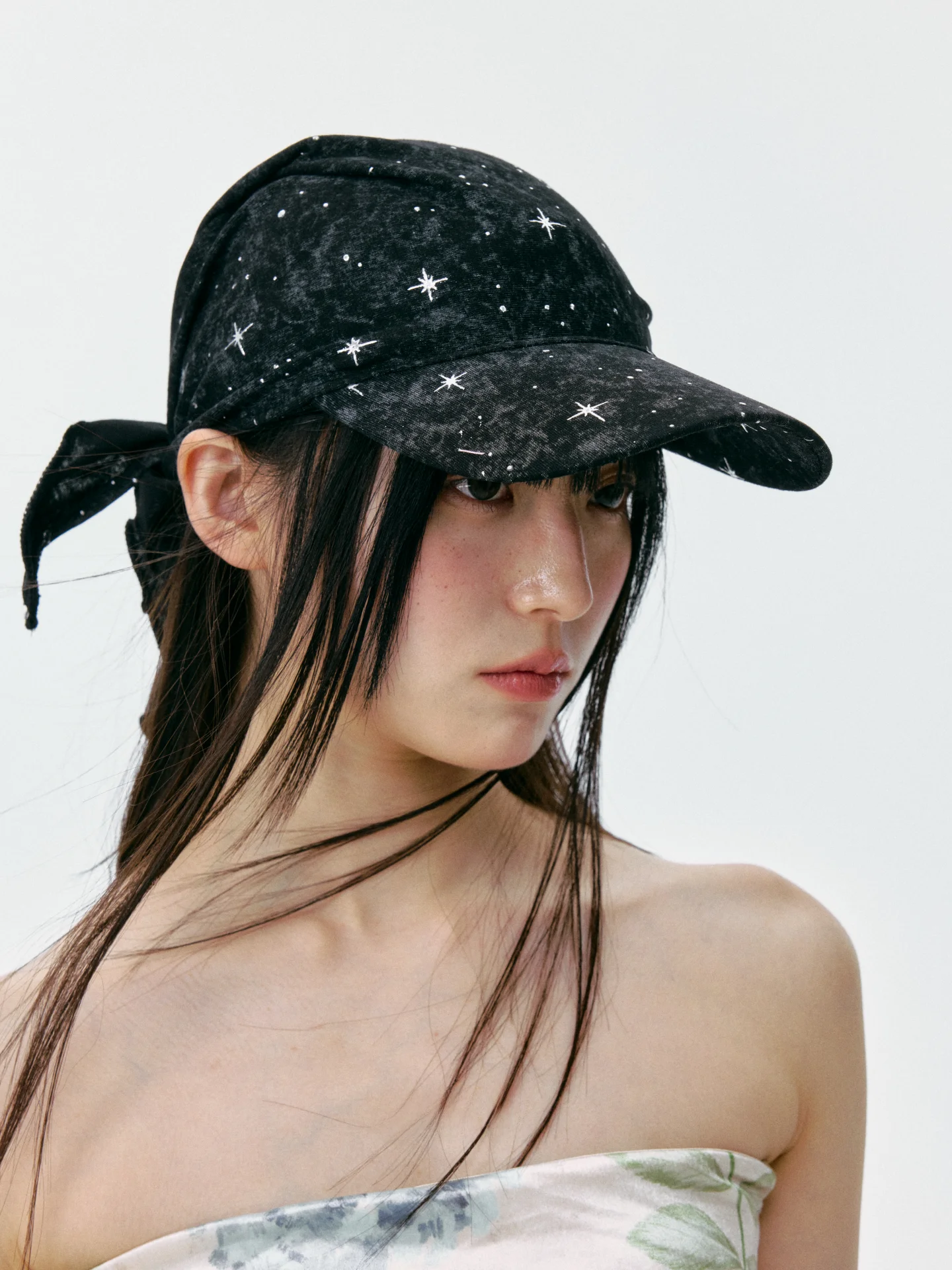 星空デザインの春夏用女性用キャップ：通勤・逛街シーンでの実用性とデザインのバランス