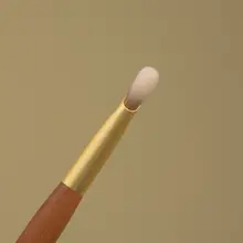 斜角型コンシーラーブラシ【液体＆固形用・指腹仕様・鼻影用】