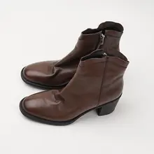 極上の柔らかさの本革ショートブーツ【ミニマリストデザイン・太ヒール・秋春用】