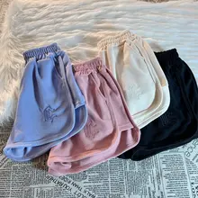 立体刺繍デザインのショートパンツ【女性用・カジュアル・Aライン・夏用】