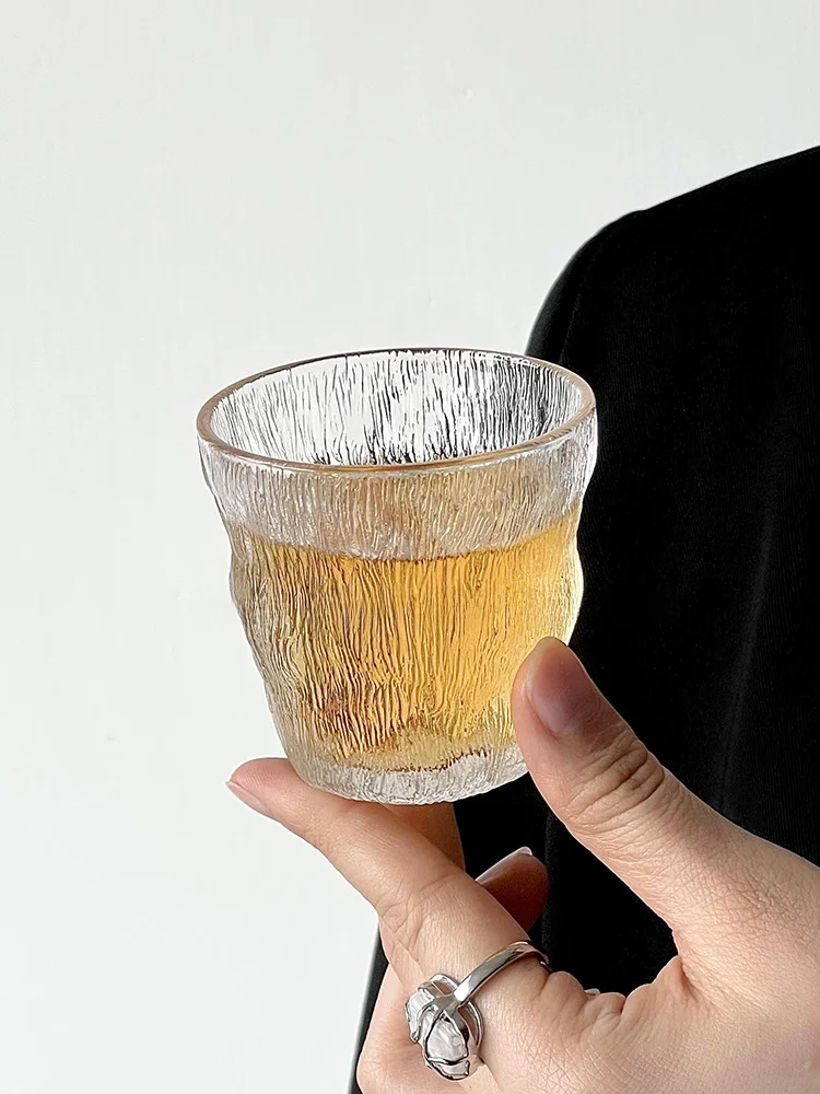 侘寂風 ミニグレイシャーカップ：日式美学の高級茶碗としての実用性とデザイン価値