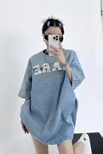 レトロデザインのユニセックスTシャツ【夏用・刺繍・ゆったりフィット・デニム風】