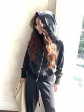 デフロンフード付きジップアップパーカーとストレートパンツ【冬用・スタイル・トレンド】（セットアップ対応）