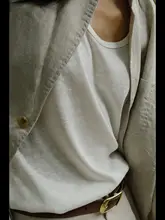 白色リネンのジャケットとキャミソール・ワイドレッグパンツ・ショートパンツ（セットアップ対応）