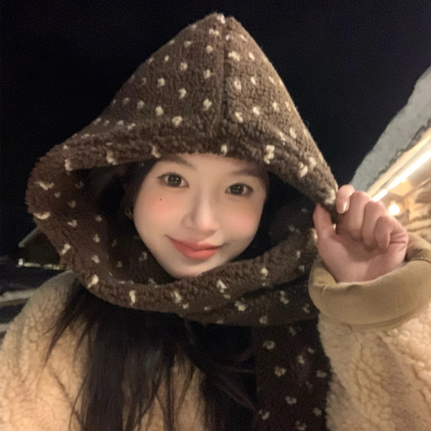 寒さ対策の最適解は、頭部を守る「ネックガード帽」なのか？