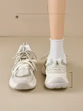 メッシュデザインの厚底スニーカー【通気性・カジュアル・女性用】