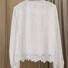 フランス風レースブラウス【春秋用・優雅なデザイン・透かし仕様・ゆったりシルエット】