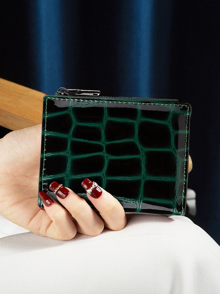 お札専用財布を選ぶべきタイミングは？実は「使い勝手」が鍵です