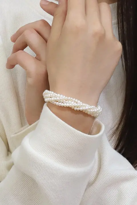 光沢仕上げの多層淡水真珠ブレスレット【ファッション・女性用・磁石付き】