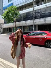 レディース赤いチェック柄シャツ【夏用・フィット・薄手・カーディガンスタイル】（セットアップ対応）