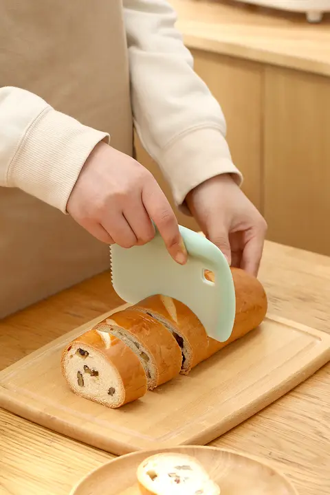 家庭用切り面ナイフ【食品グレード・プラスチック製・多機能ベーキングスクレーパー】