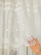 部屋を仕切るレースカーテン【穴あけ不要・伸縮ロッド付き・フレンチカントリー風】