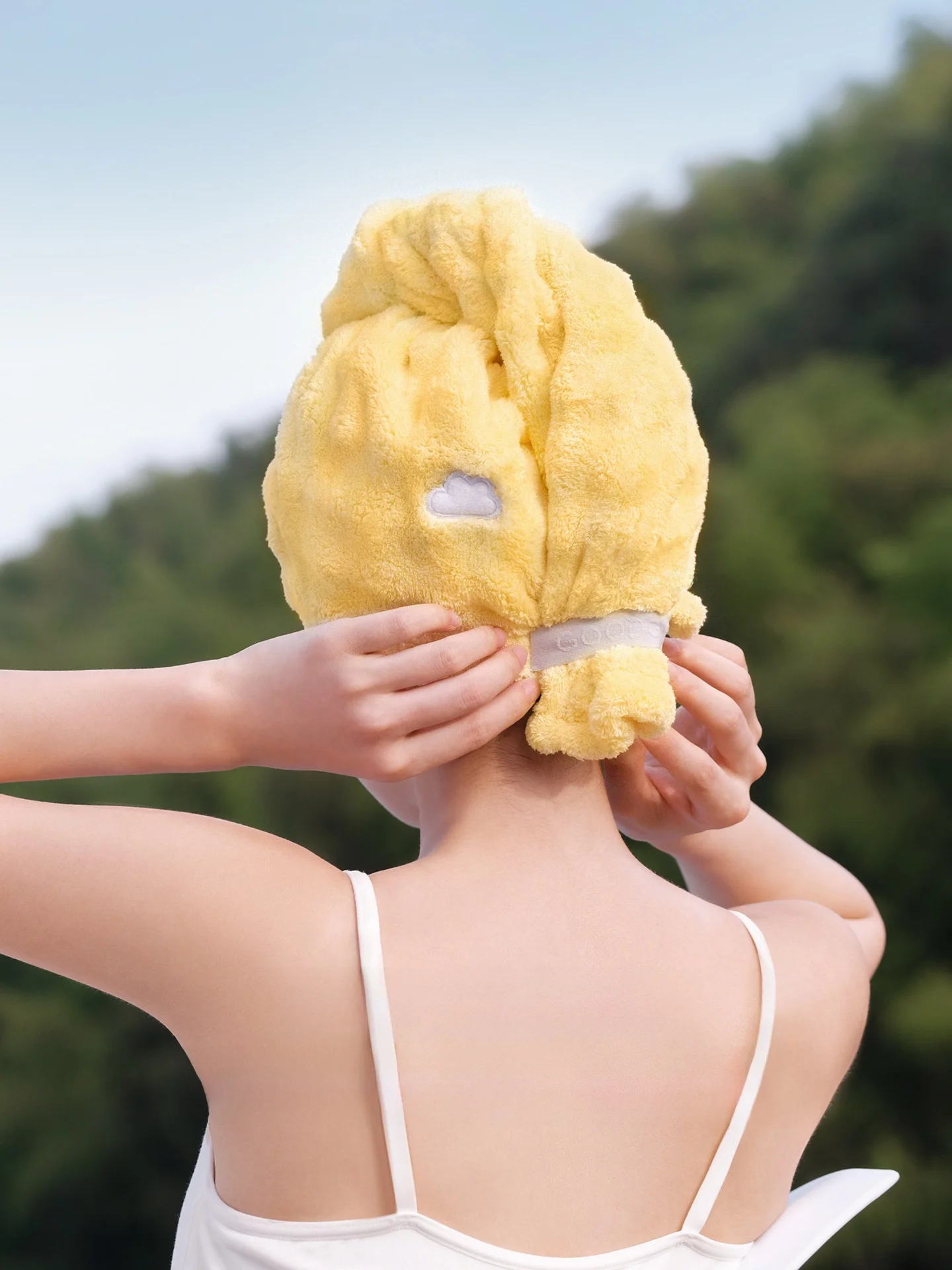 おでこ乾燥に悩むあなたに、ふわふわタオルで肌を守る方法は？