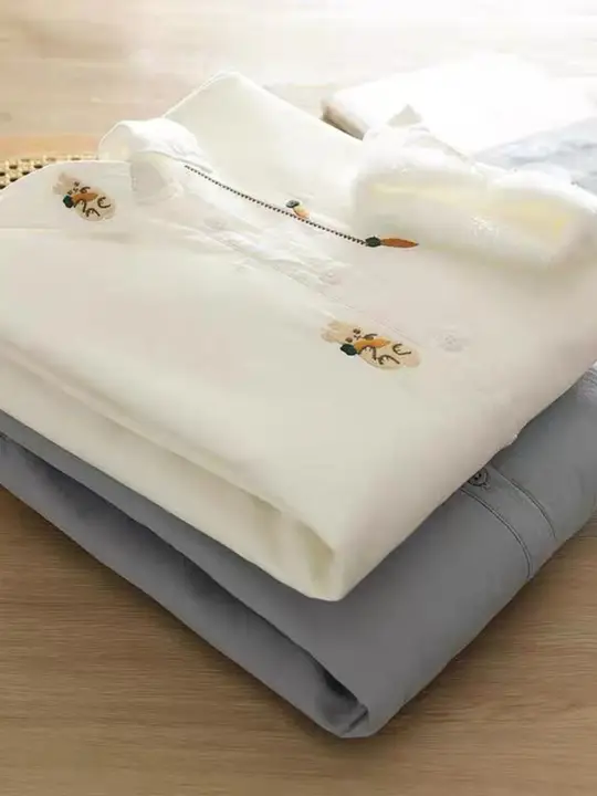 カレッジ風スイートバニー刺繍ボトムシャツ