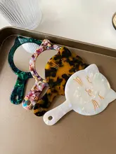 猫モチーフの携帯用ハンドミラー【酸化アセチル製・コンパクトサイズ・デスクワーク用】