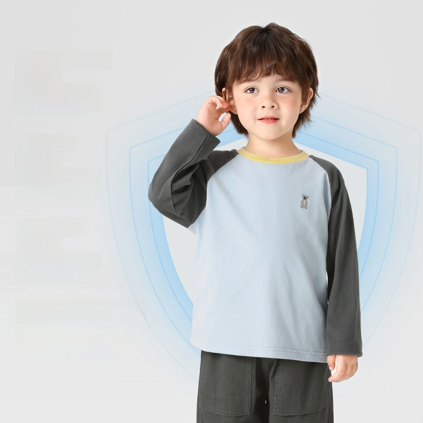 アウトドア系に必要なトップスは、これで決める？子供の春秋シーズンに最適なセットアップの選び方