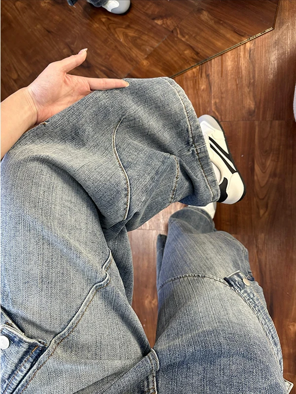 ヴィンテージ風デニムパンツ：直筒レトロブルーの夏用着こなしと実用性