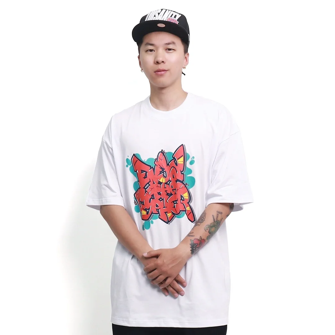 東京ストリートファッションで失敗しないTシャツは？